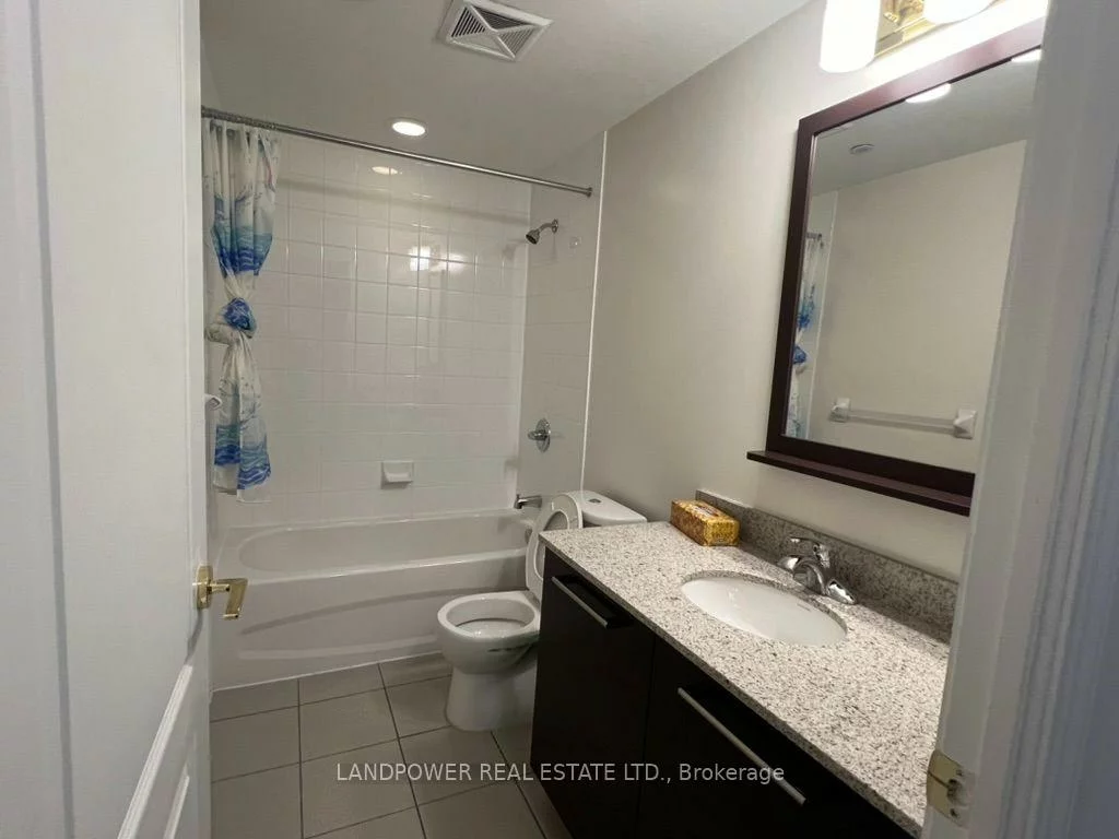 11211, Yonge, Devonsleigh, Richmond Hill