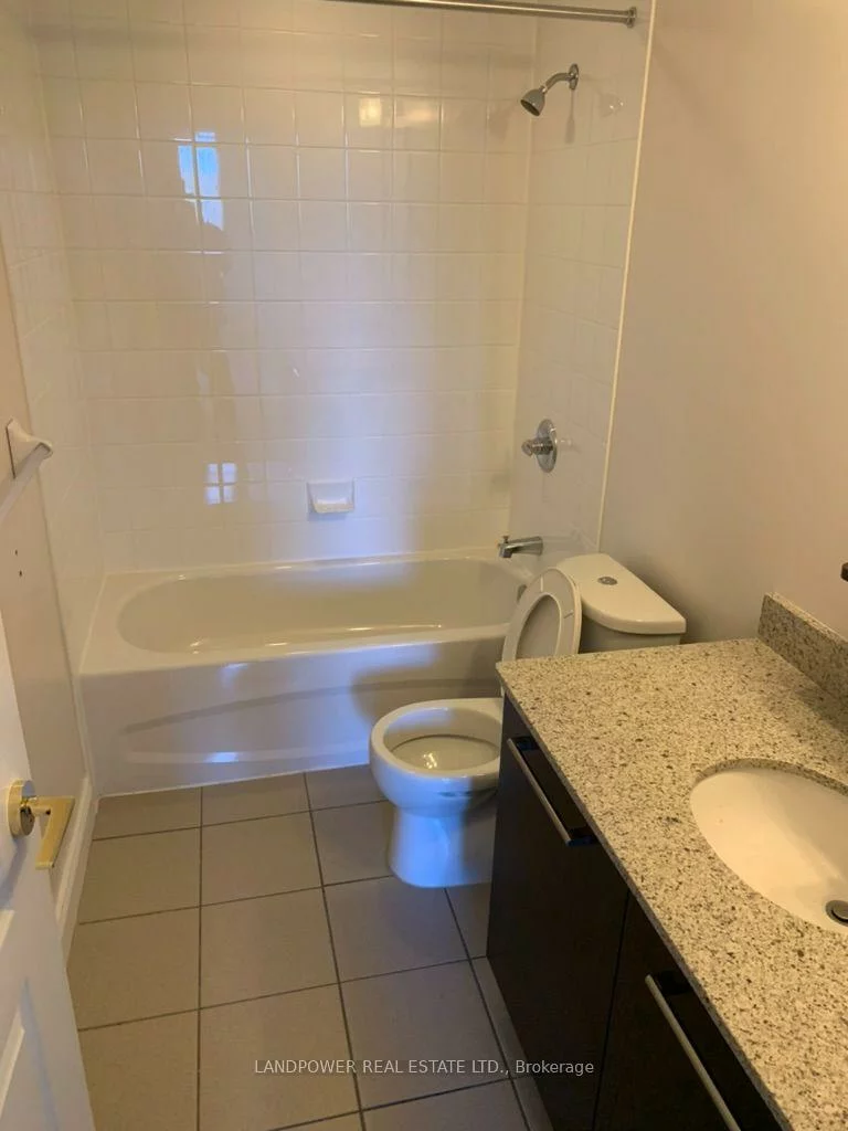 11211, Yonge, Devonsleigh, Richmond Hill