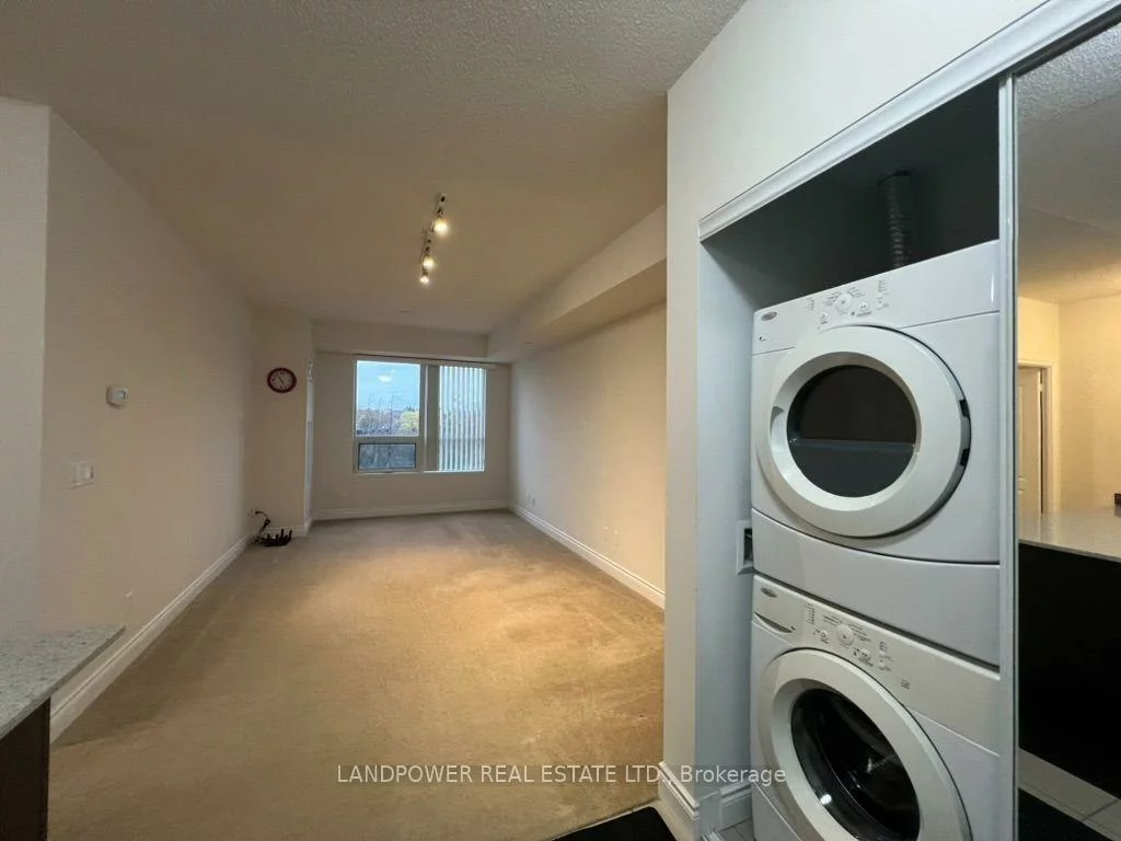 11211, Yonge, Devonsleigh, Richmond Hill