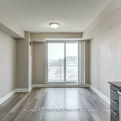 370, Highway 7, Doncrest, Richmond Hill