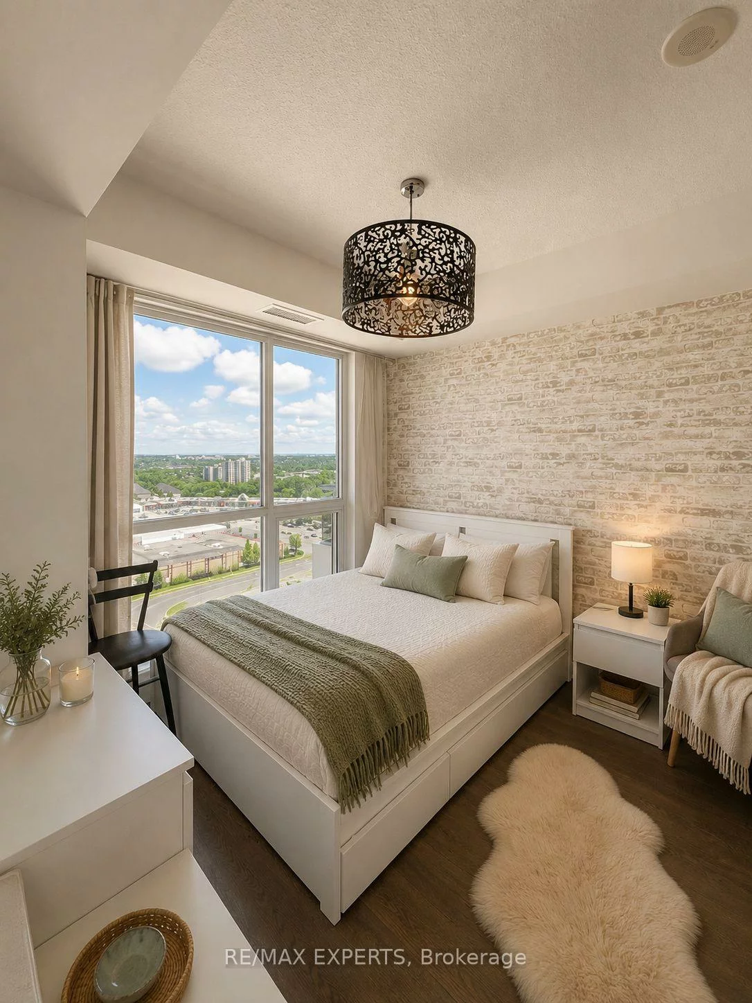 9205, Yonge, Langstaff, Richmond Hill