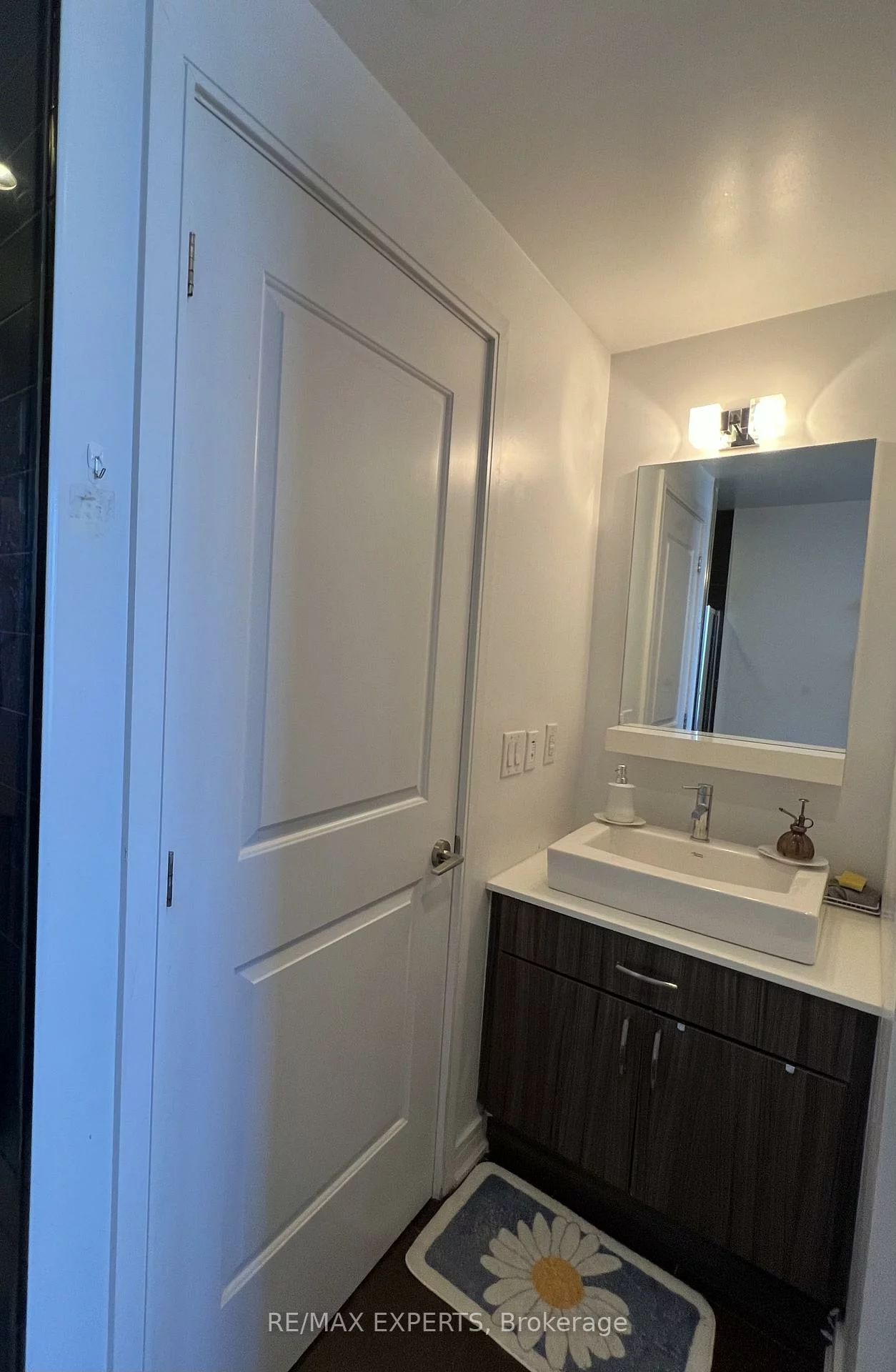 9205, Yonge, Langstaff, Richmond Hill