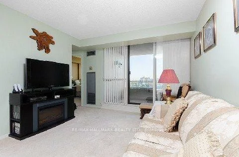 32, Clarissa, Harding, Richmond Hill