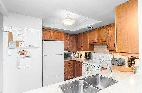 32, Clarissa, Harding, Richmond Hill