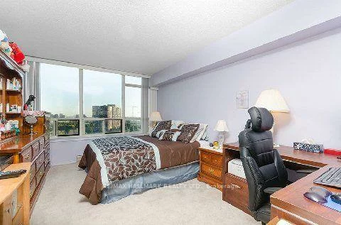 32, Clarissa, Harding, Richmond Hill