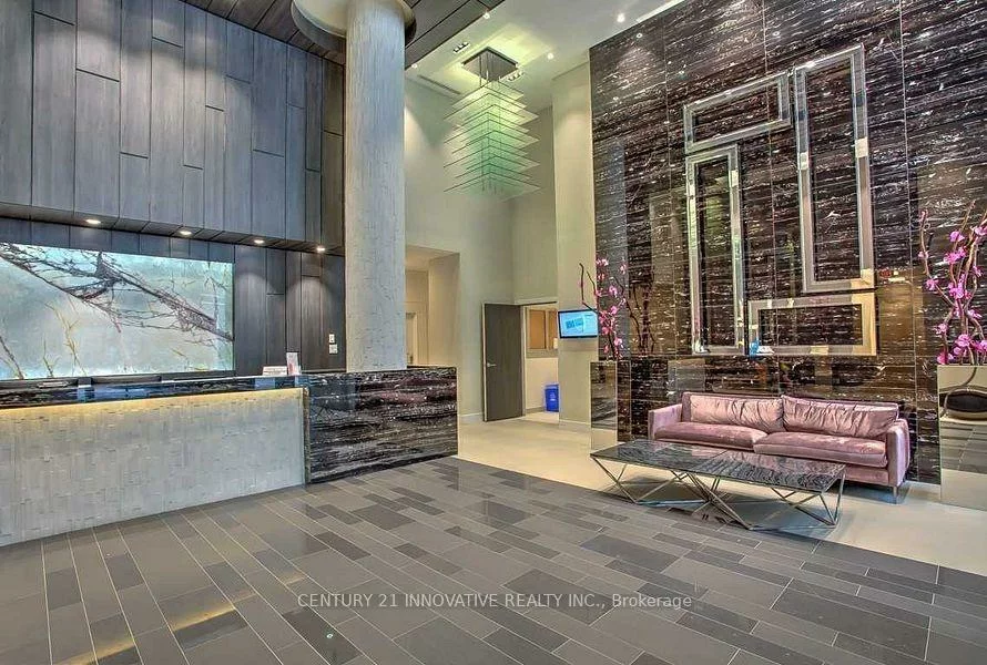 9205, yonge, Langstaff, Richmond Hill