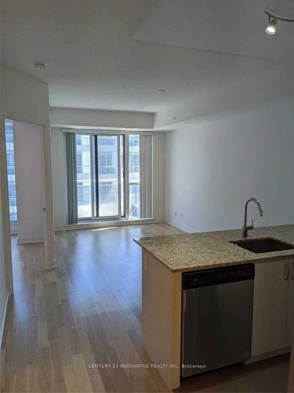 9205, yonge, Langstaff, Richmond Hill