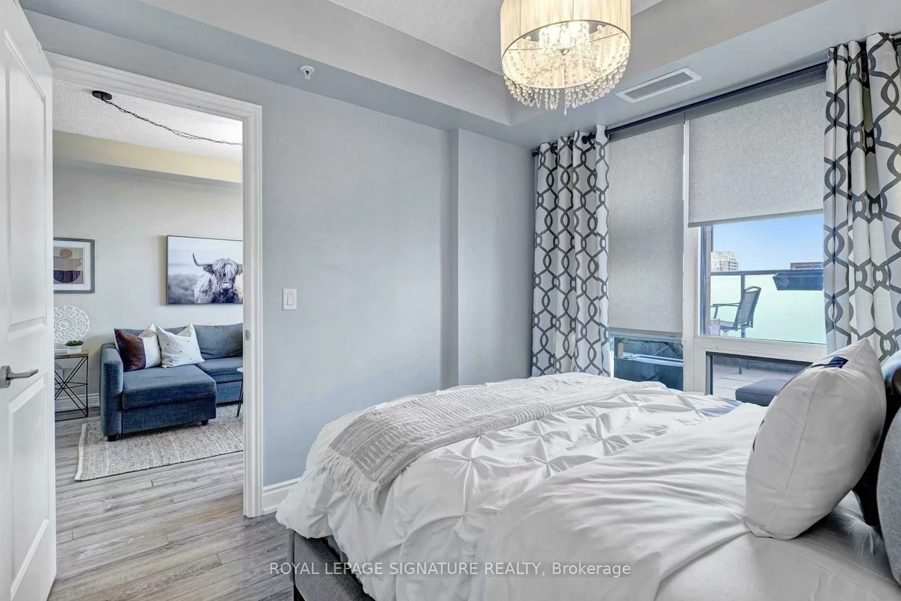 9088, Yonge, South Richvale, Richmond Hill