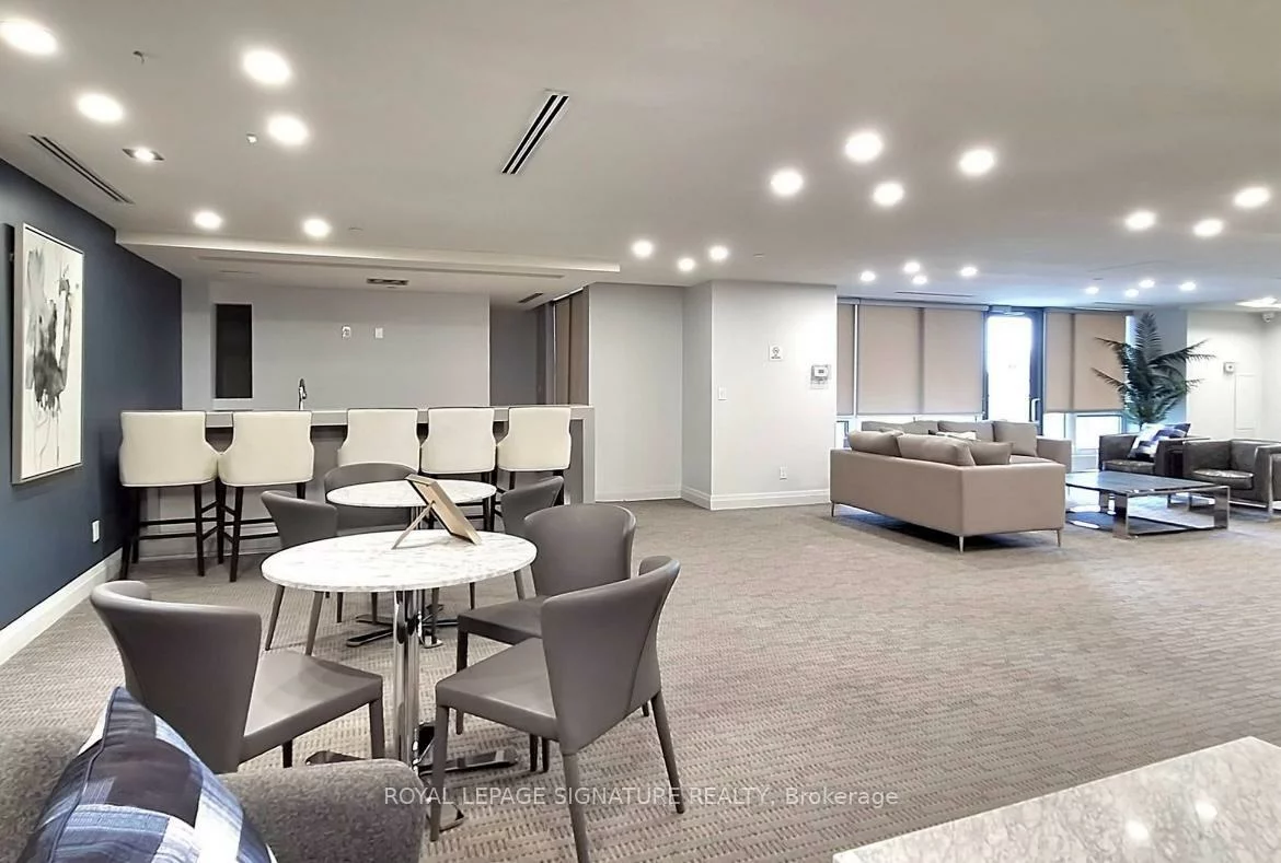 9088, Yonge, South Richvale, Richmond Hill