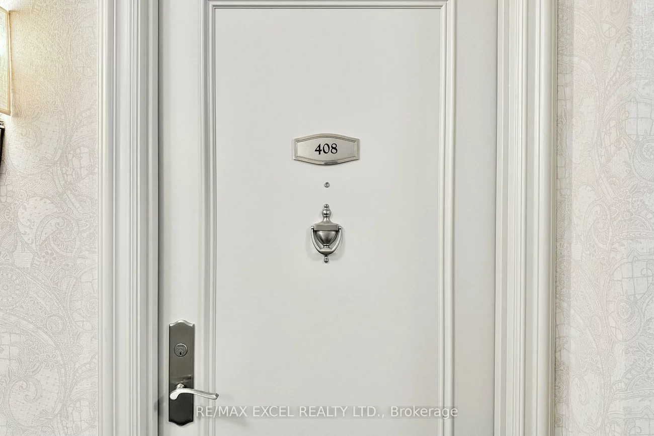 10101, Yonge, Crosby, Richmond Hill