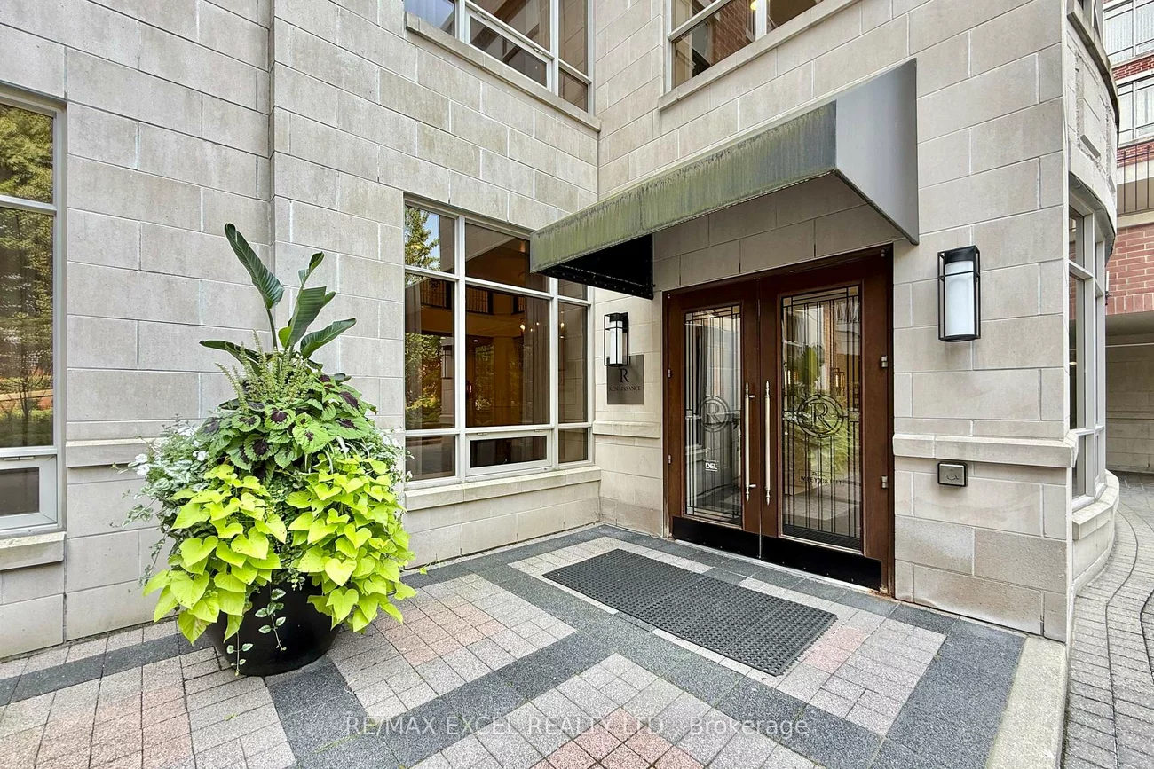 10101, Yonge, Crosby, Richmond Hill