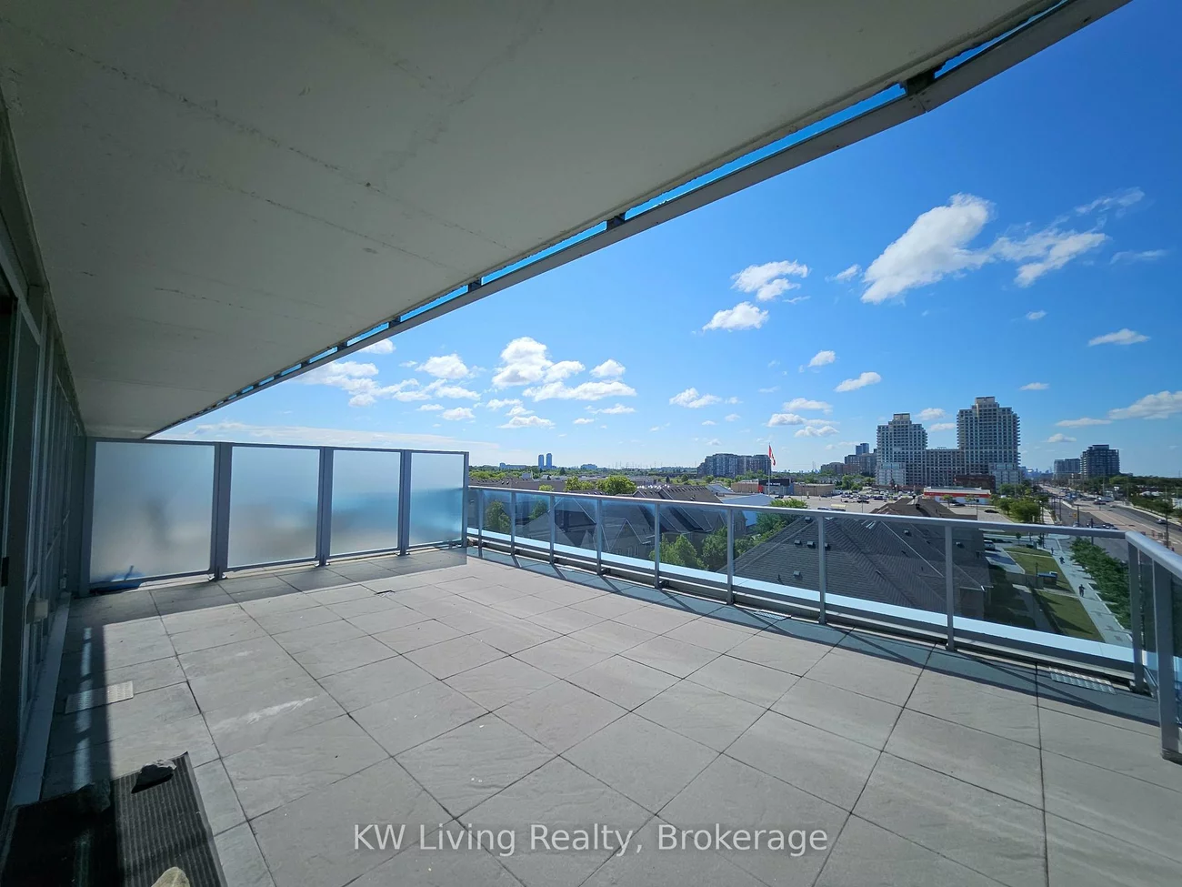 9471, Yonge, Observatory, Richmond Hill