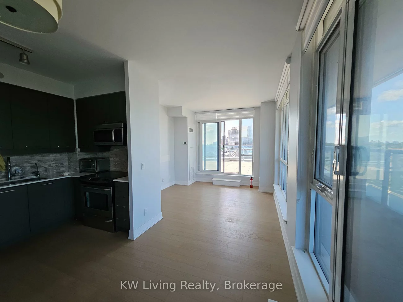 9471, Yonge, Observatory, Richmond Hill
