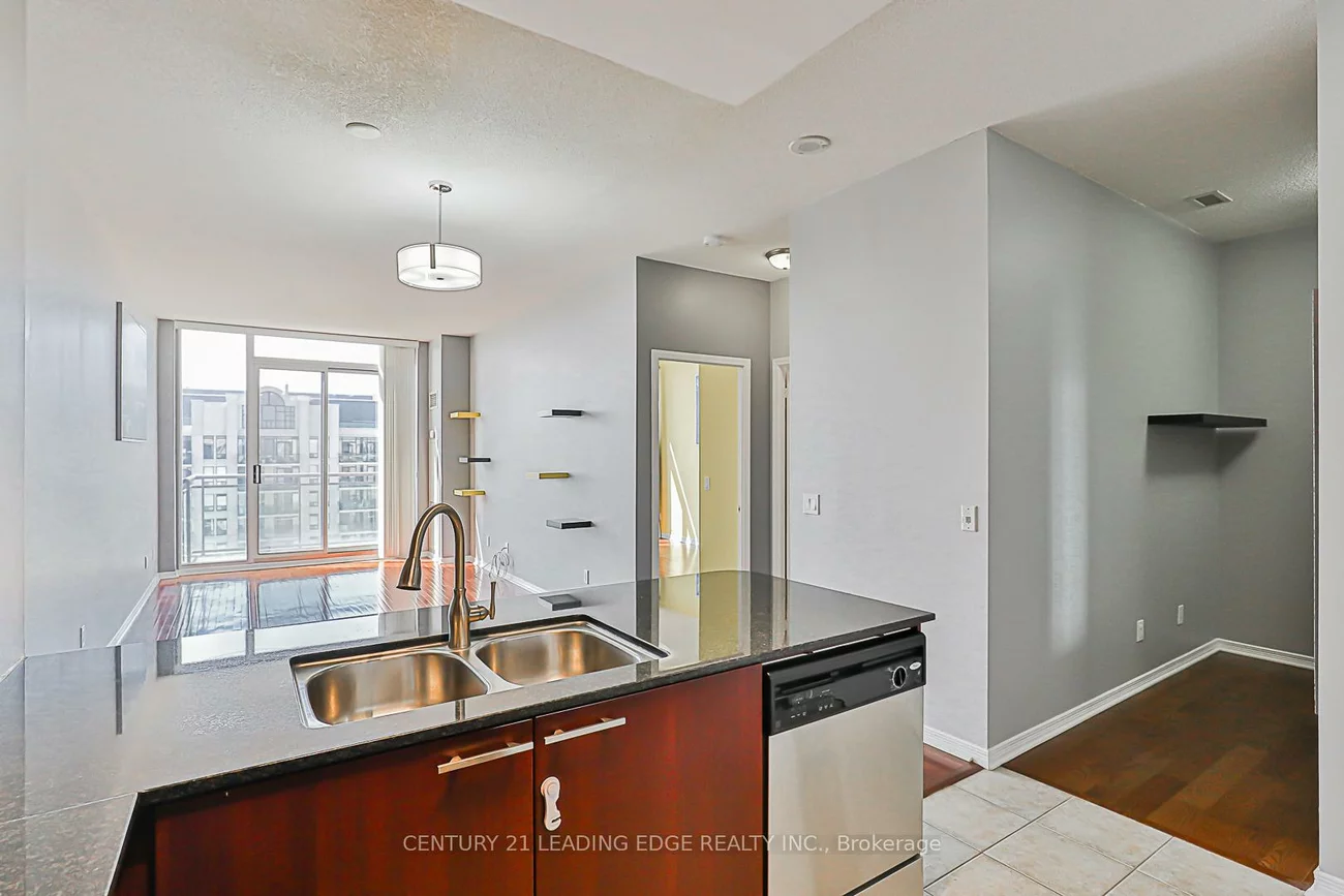 350, Red Maple, Langstaff, Richmond Hill