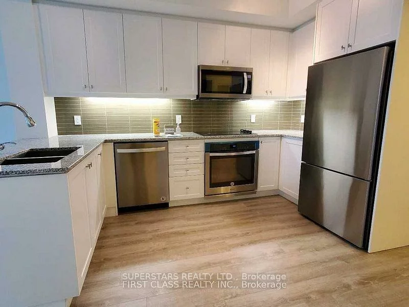 9618, yonge, North Richvale, Richmond Hill