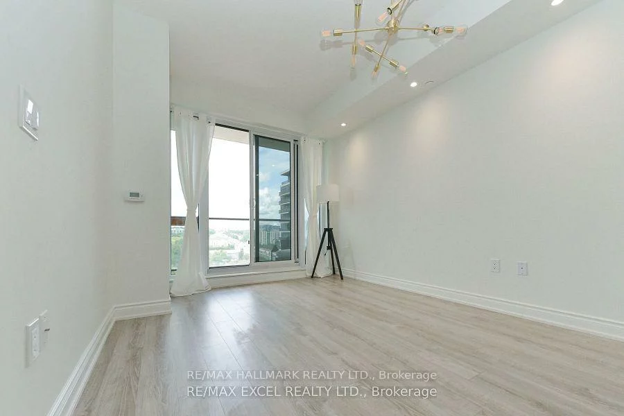 9618, Yonge, North Richvale, Richmond Hill