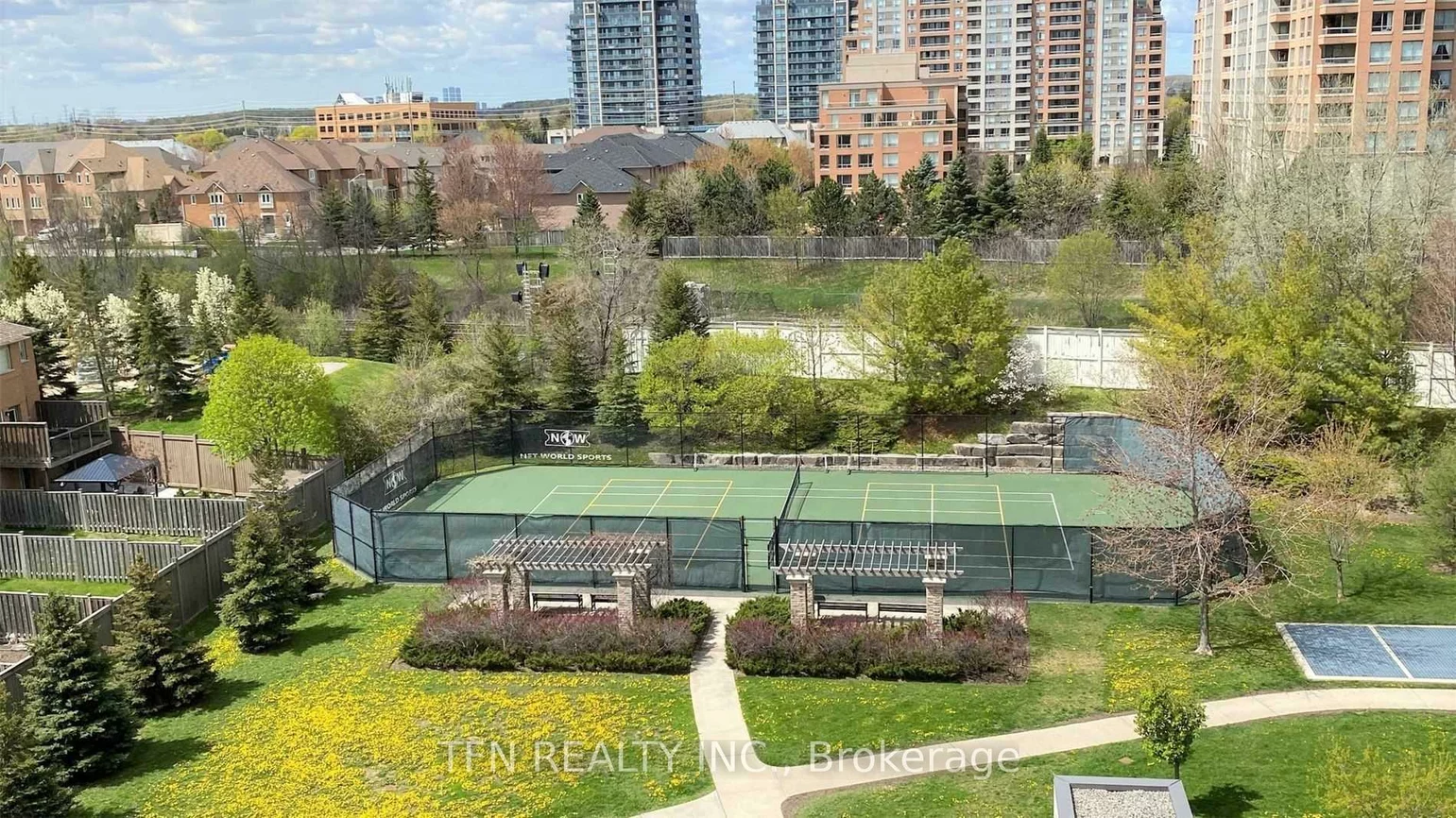 310, Red Maple, Langstaff, Richmond Hill
