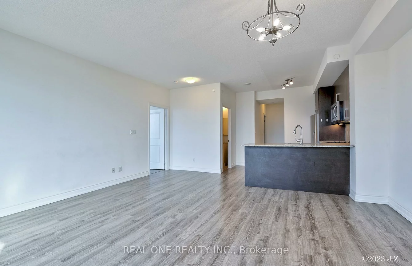 9608, Yonge, North Richvale, Richmond Hill