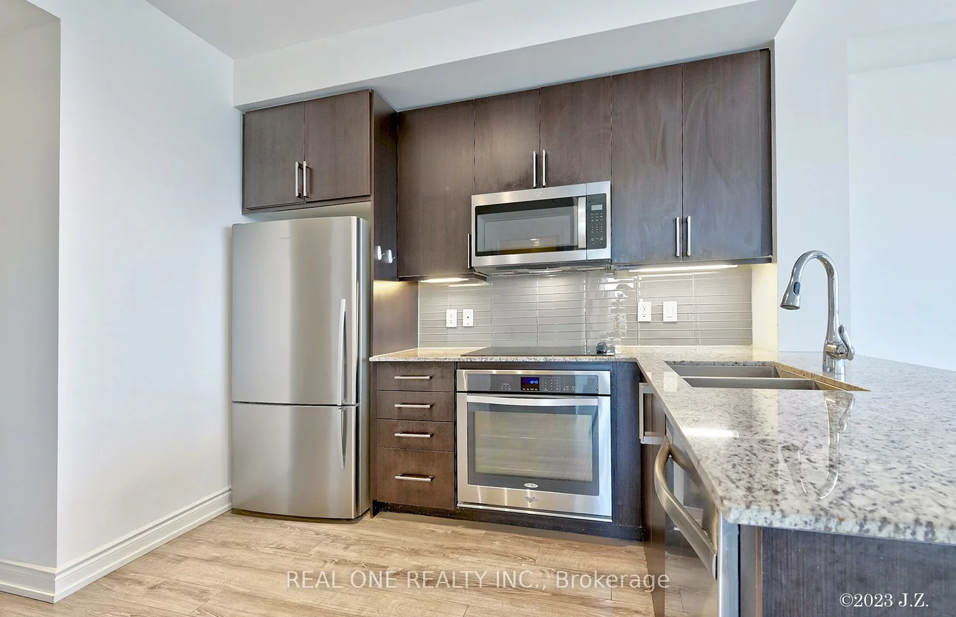 9608, Yonge, North Richvale, Richmond Hill