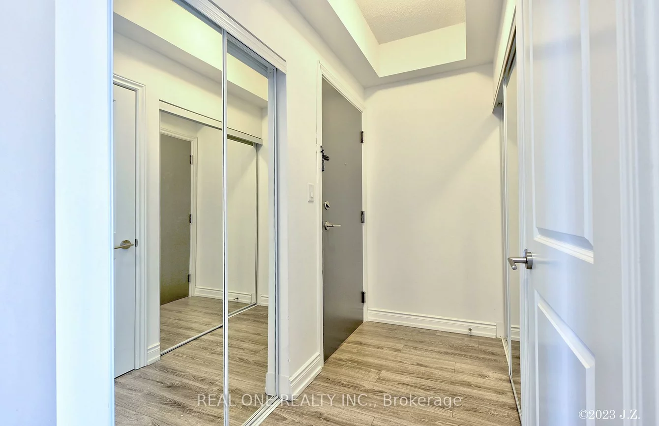 9608, Yonge, North Richvale, Richmond Hill