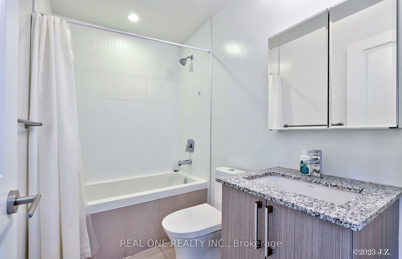 9608, Yonge, North Richvale, Richmond Hill