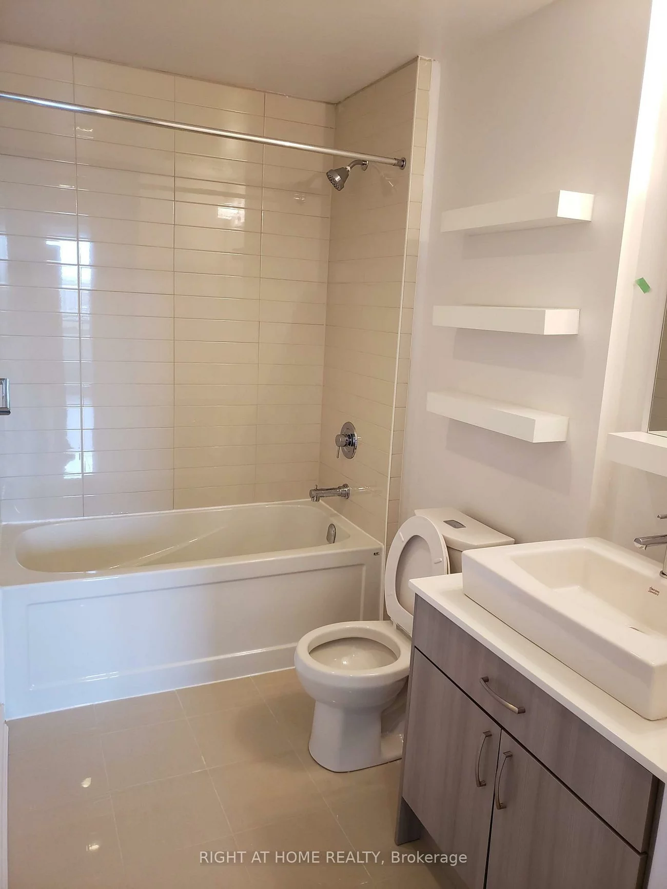 9191, Yonge, Langstaff, Richmond Hill