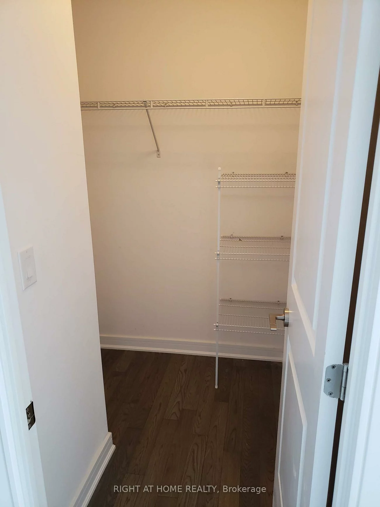 9191, Yonge, Langstaff, Richmond Hill