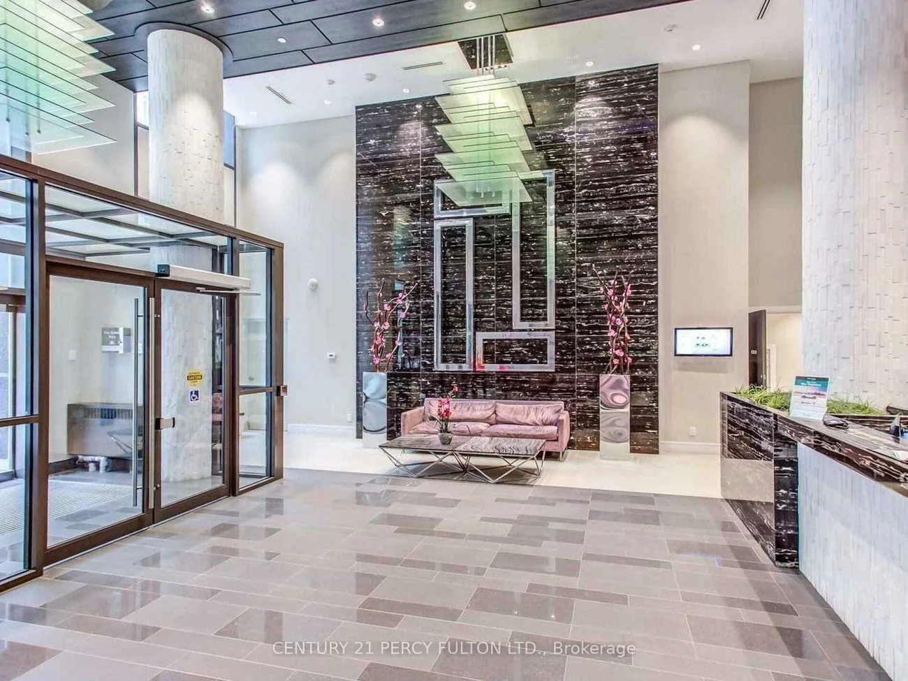 9201, Yonge, Langstaff, Richmond Hill