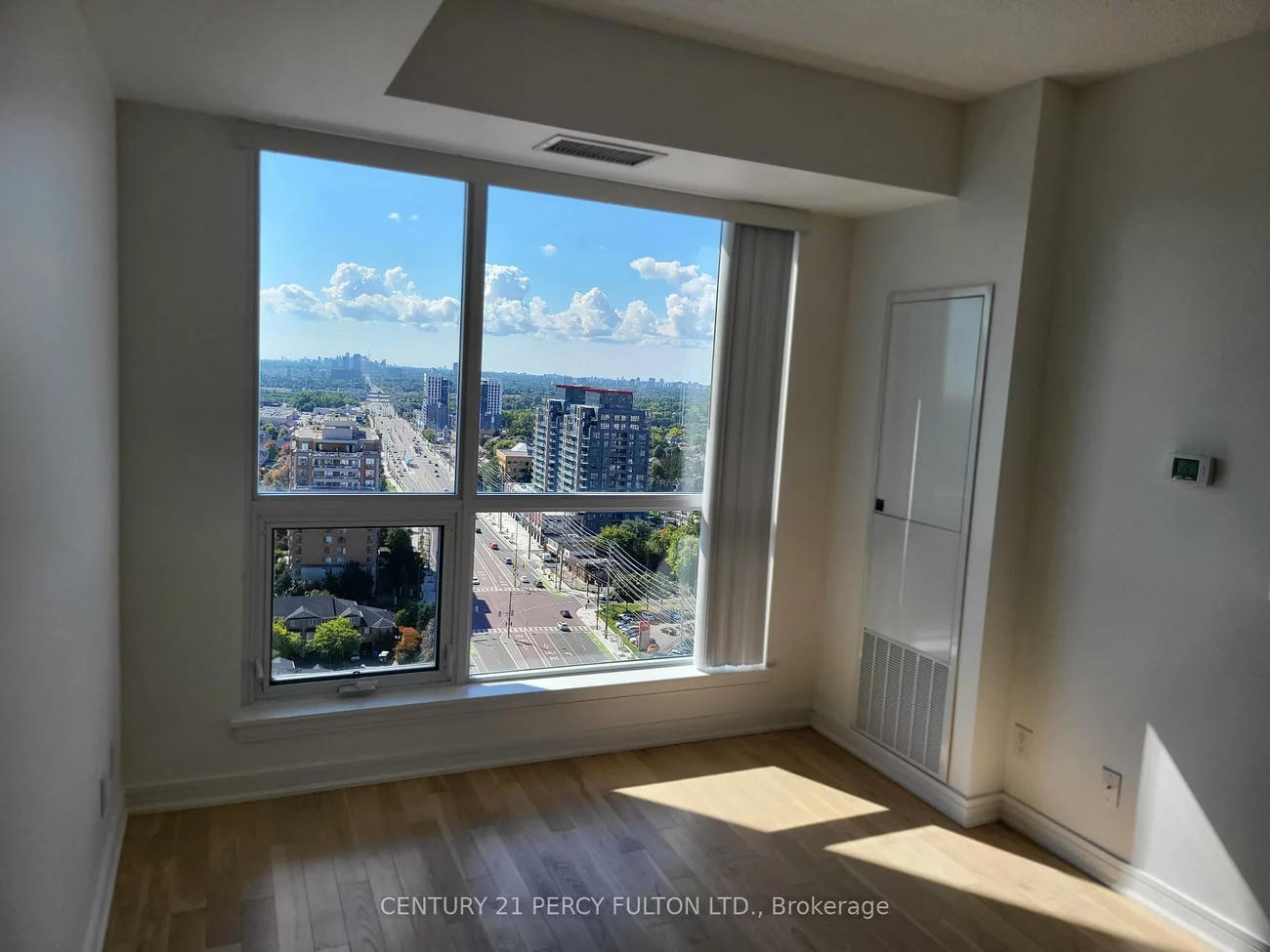 9201, Yonge, Langstaff, Richmond Hill
