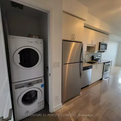 9201, Yonge, Langstaff, Richmond Hill