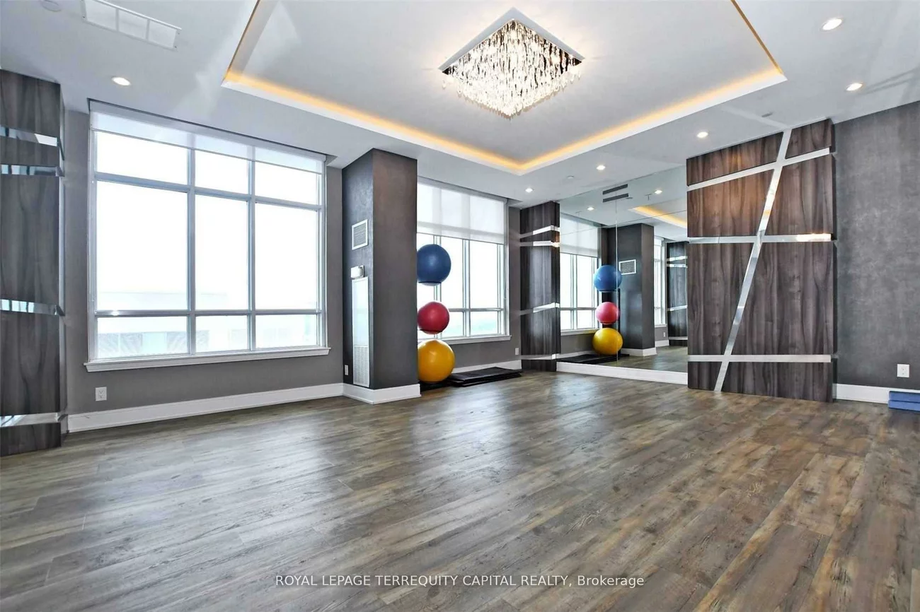9199, Yonge, Langstaff, Richmond Hill