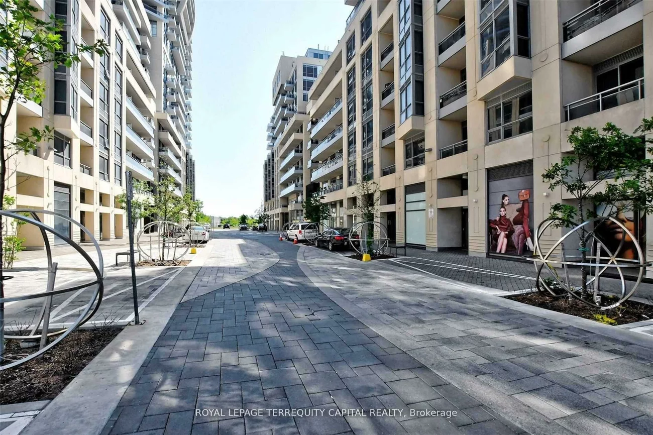 9199, Yonge, Langstaff, Richmond Hill