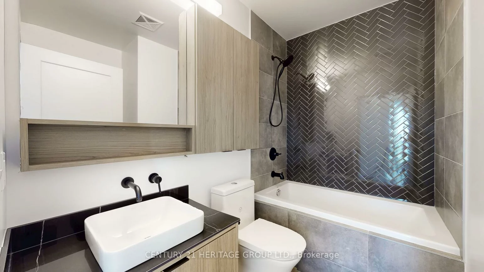 8888, Yonge, South Richvale, Richmond Hill