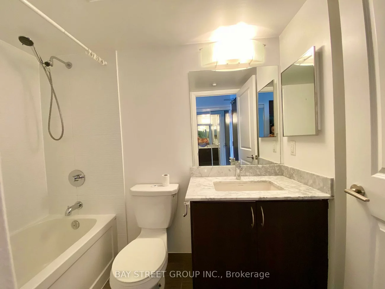 370, Highway 7 E, Doncrest, Richmond Hill