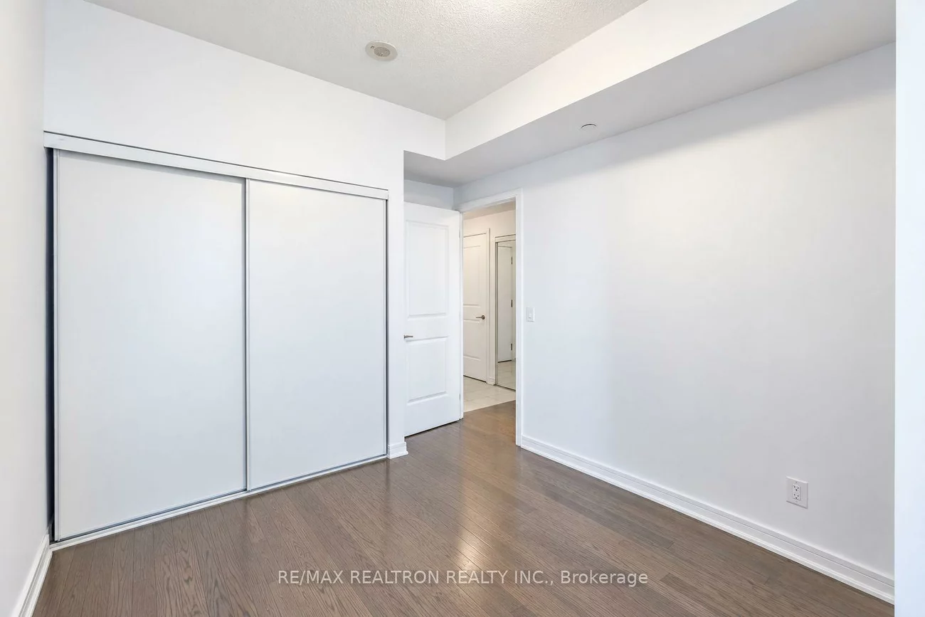 9205, Yonge, Langstaff, Richmond Hill