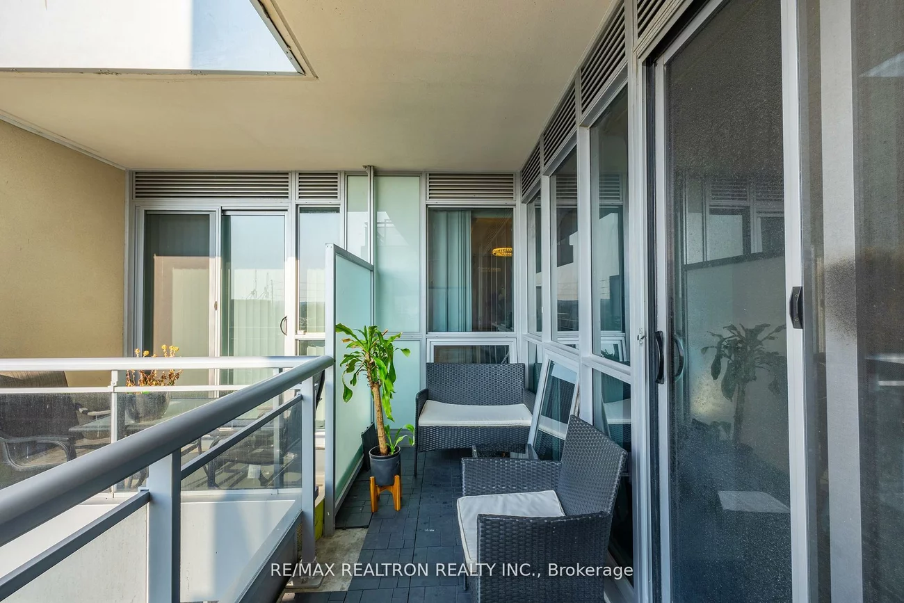 9205, Yonge, Langstaff, Richmond Hill