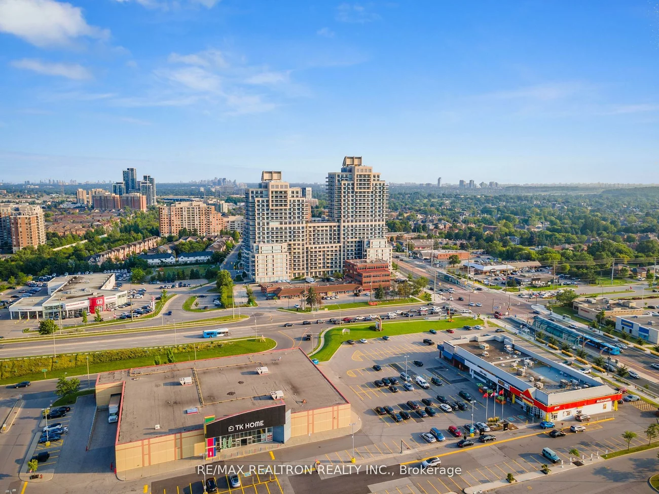 9205, Yonge, Langstaff, Richmond Hill