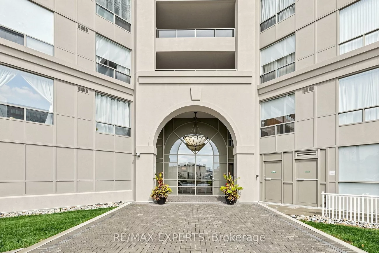 9015, Leslie, Beaver Creek Business Park, Richmond Hill