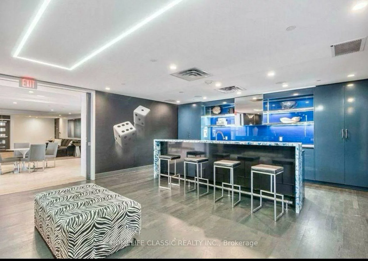 9471, Yonge, Observatory, Richmond Hill
