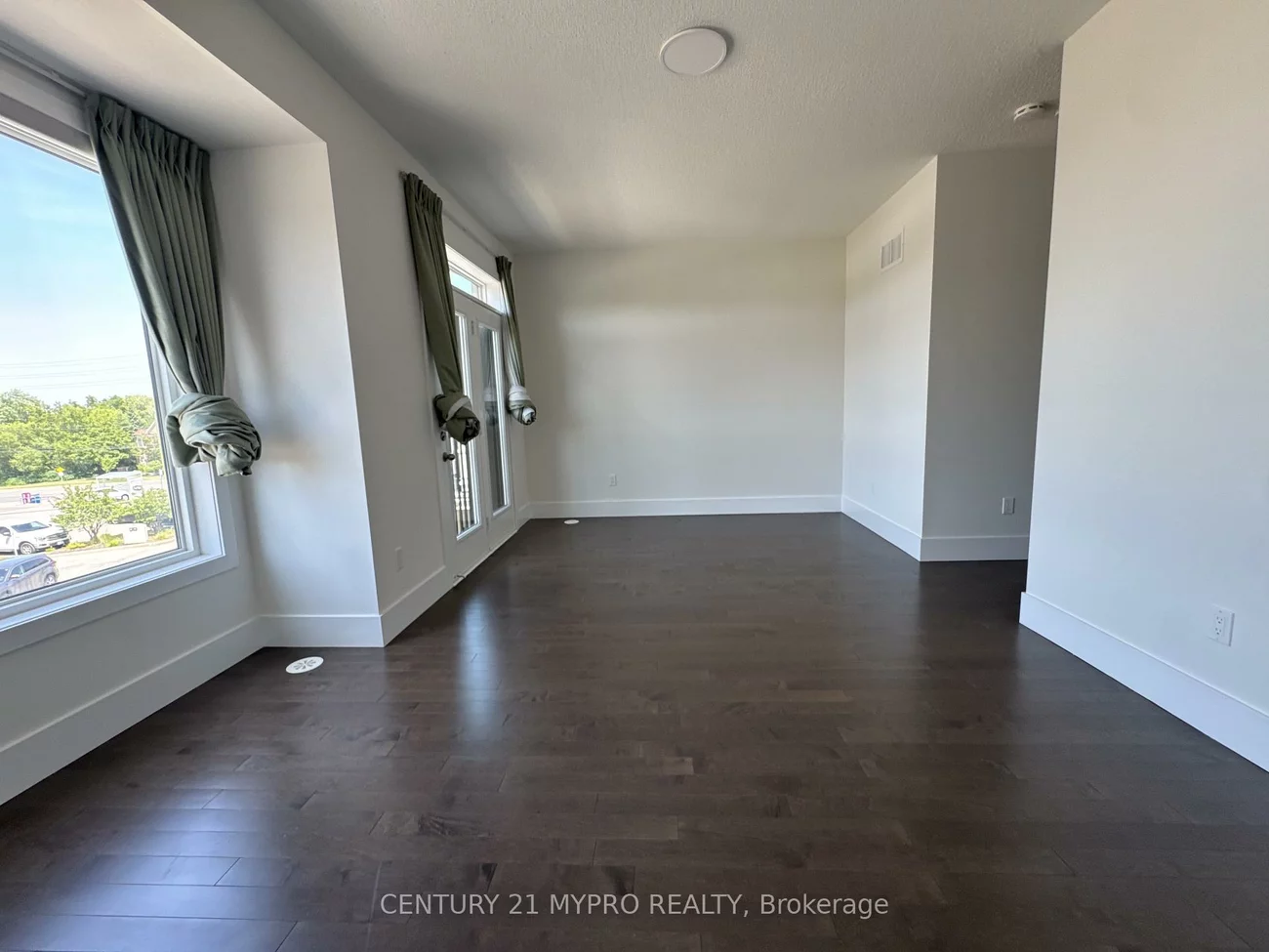 12, Ambler, Crosby, Richmond Hill