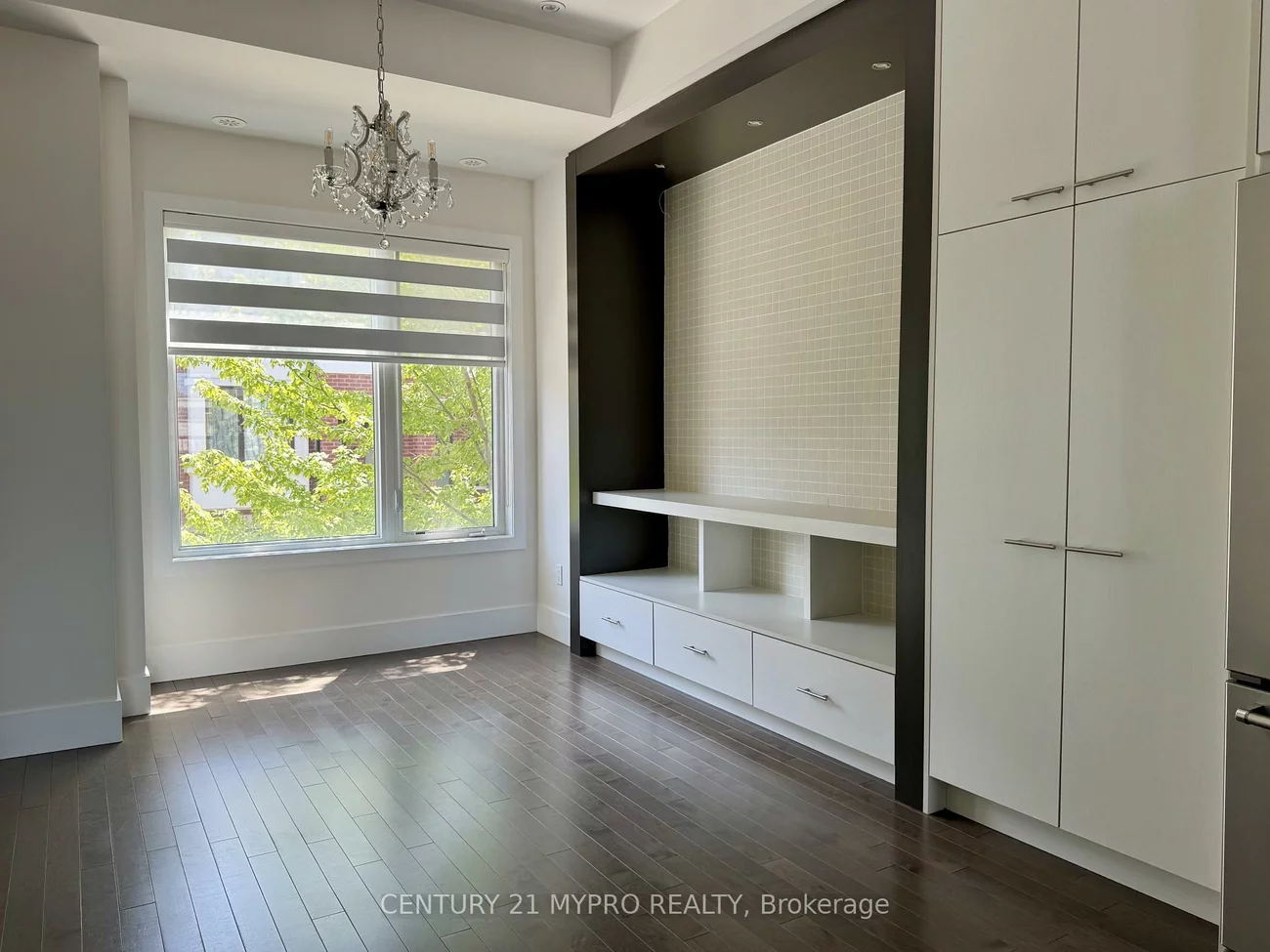 12, Ambler, Crosby, Richmond Hill