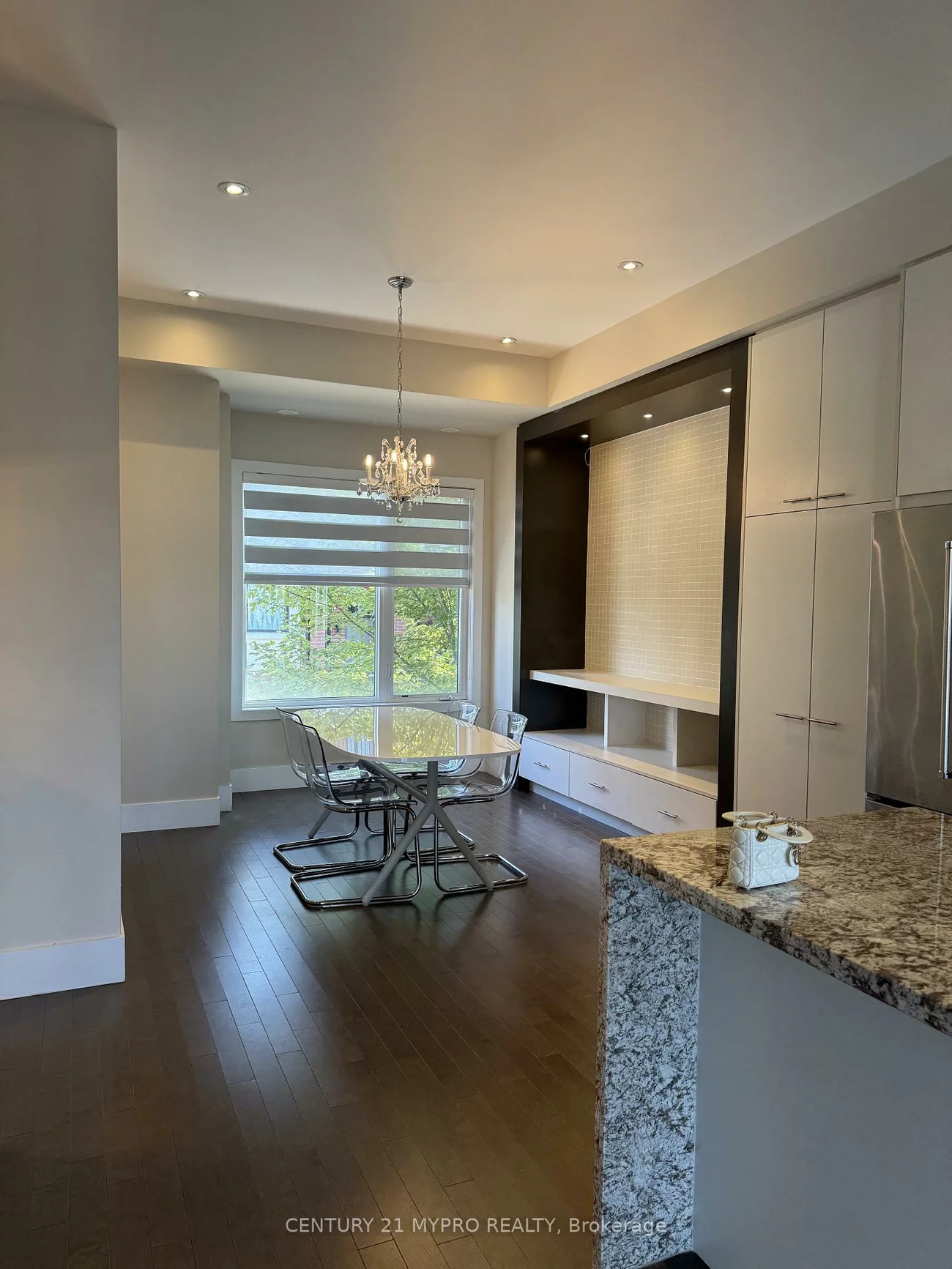 12, Ambler, Crosby, Richmond Hill
