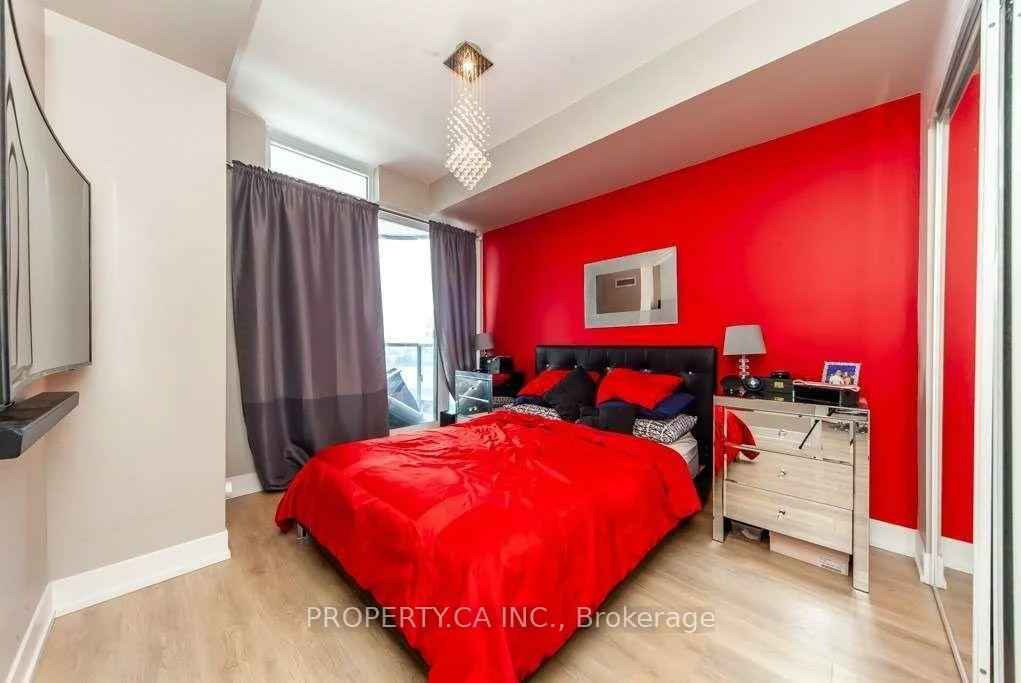9471, Yonge, Observatory, Richmond Hill