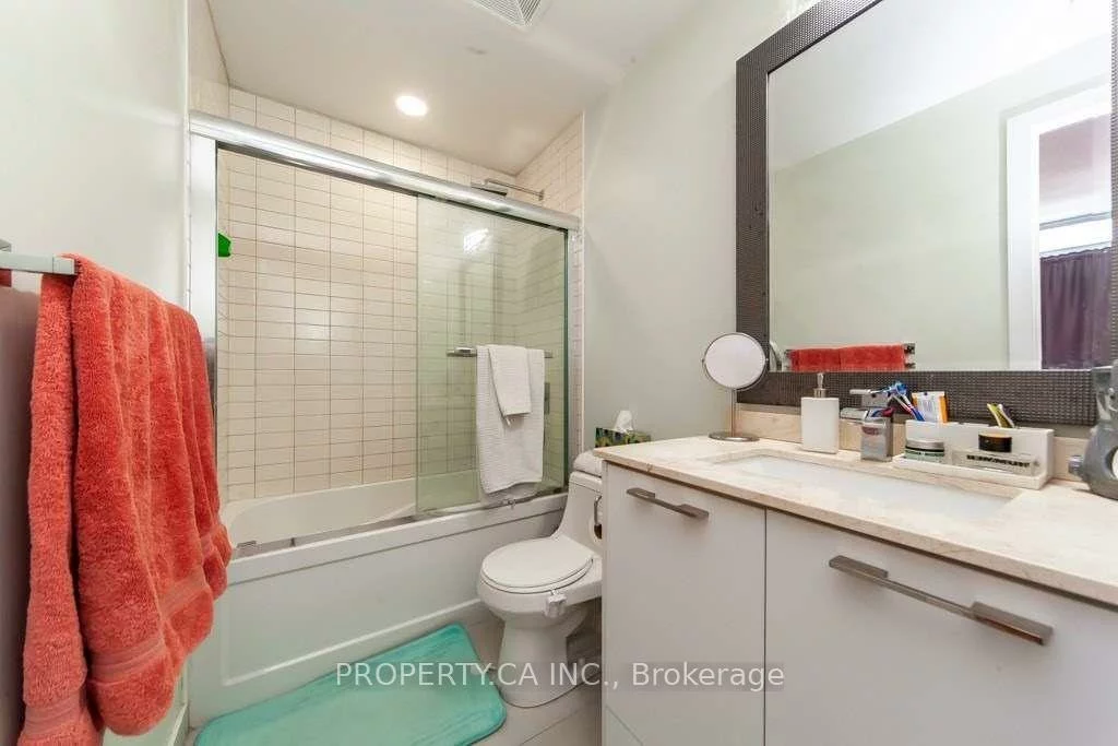 9471, Yonge, Observatory, Richmond Hill