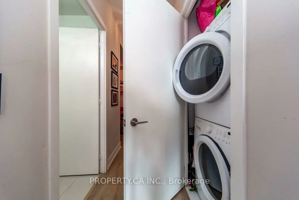 9471, Yonge, Observatory, Richmond Hill