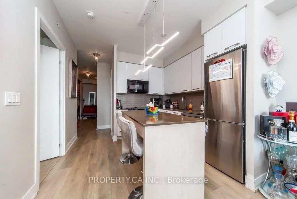9471, Yonge, Observatory, Richmond Hill
