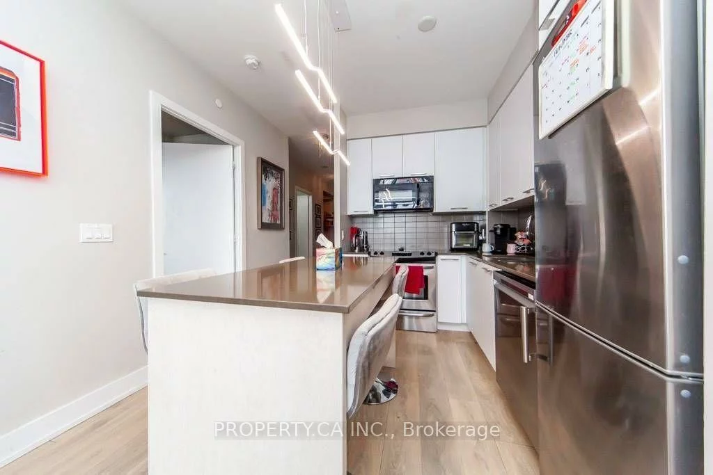 9471, Yonge, Observatory, Richmond Hill