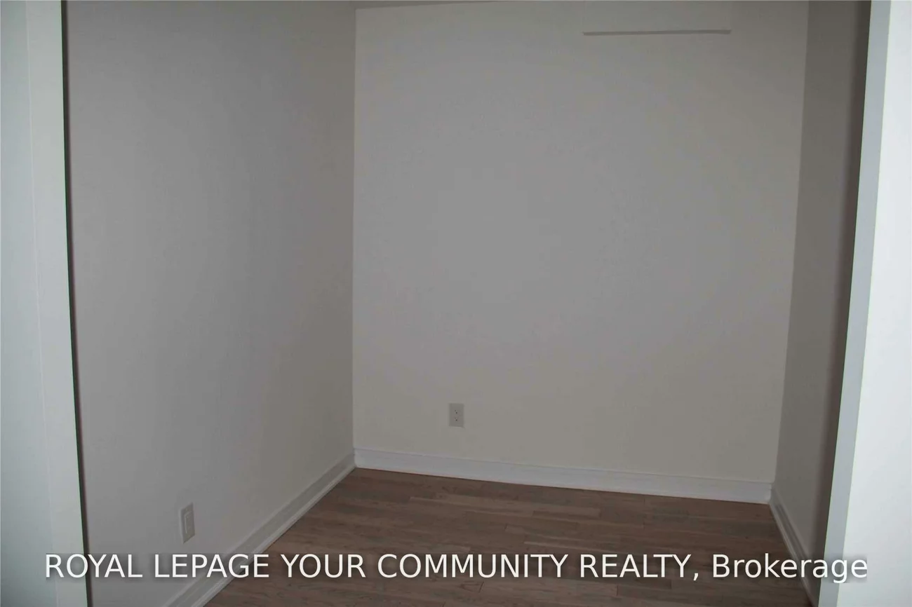 9201, Yonge, Langstaff, Richmond Hill