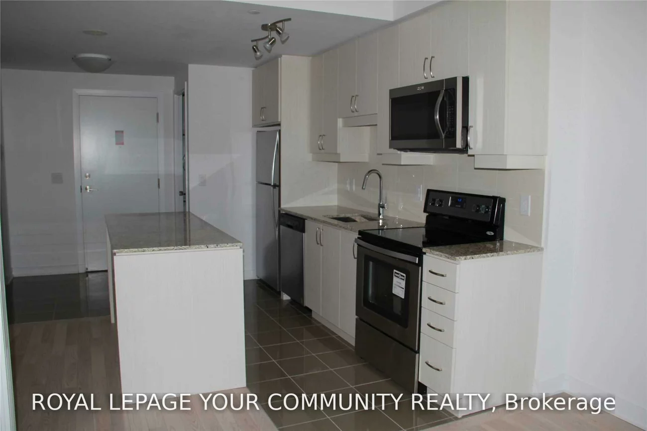 9201, Yonge, Langstaff, Richmond Hill