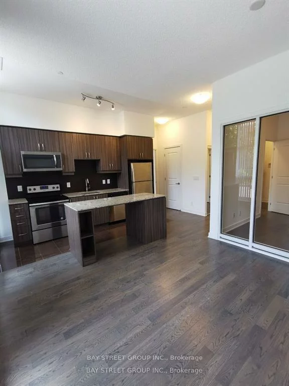 9191, yonge, Langstaff, Richmond Hill